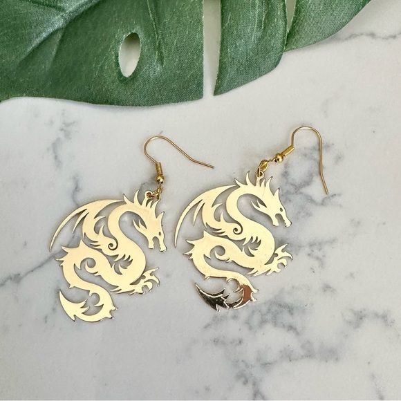 2/$30🌵 Dragon Earrings Gold Asian Bohemian Ethnic Jewelry Mortal Kombat NEW - Picture 7 of 10